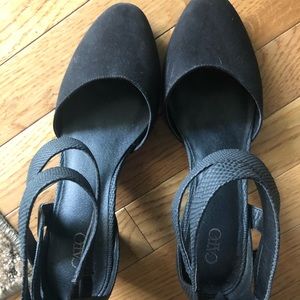 Dress shoes